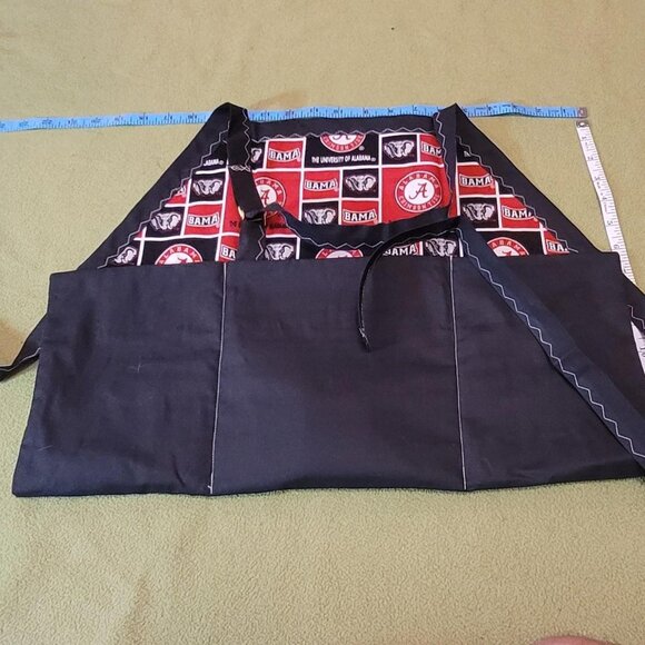 Alabama Crimson Tide apron with 3 pockets 27 inch tie straps #handmade - Picture 4 of 4